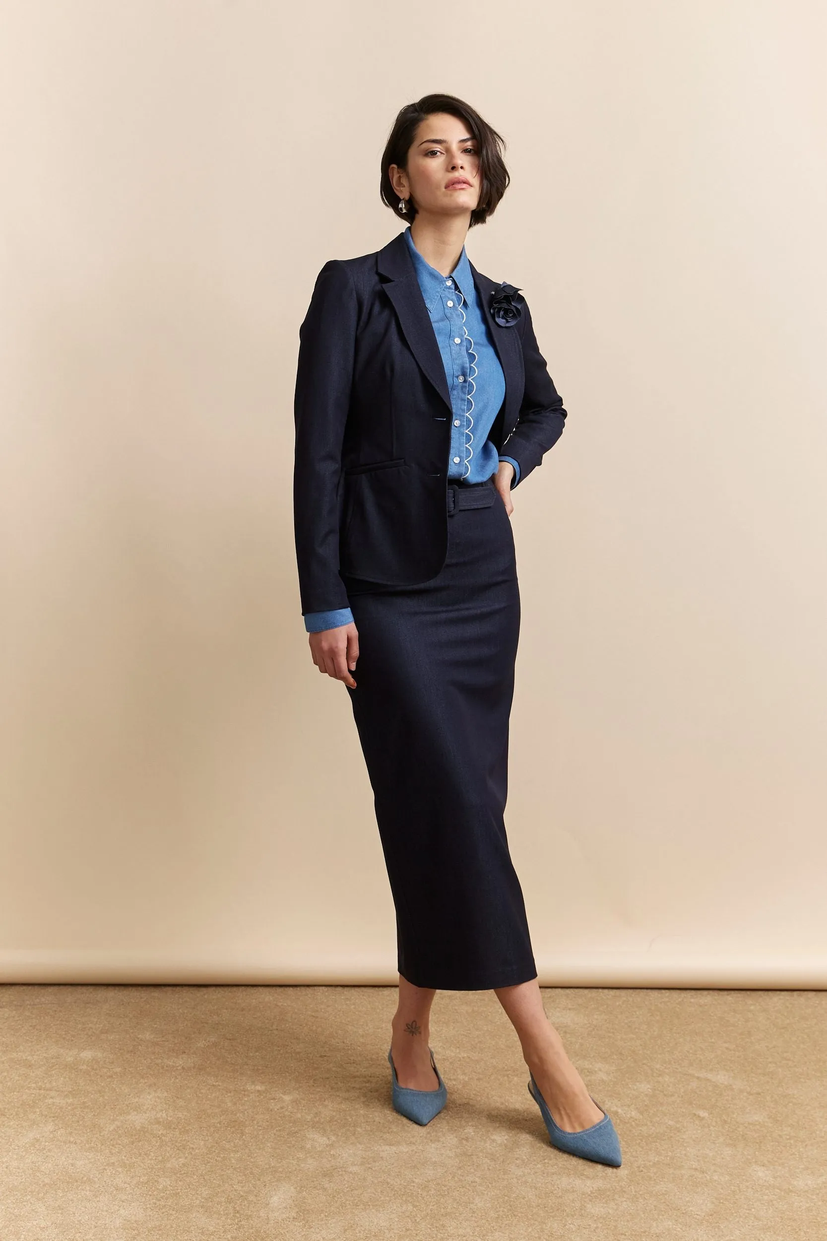 High waist pencil skirt with belt Machine washable Non Restrictive