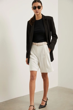 Snag Free Material Durable Stitching High waist short with pleats
