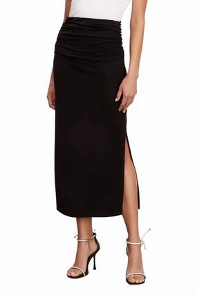 Quick Fit Vibe Shot Hilton Skirt In Black