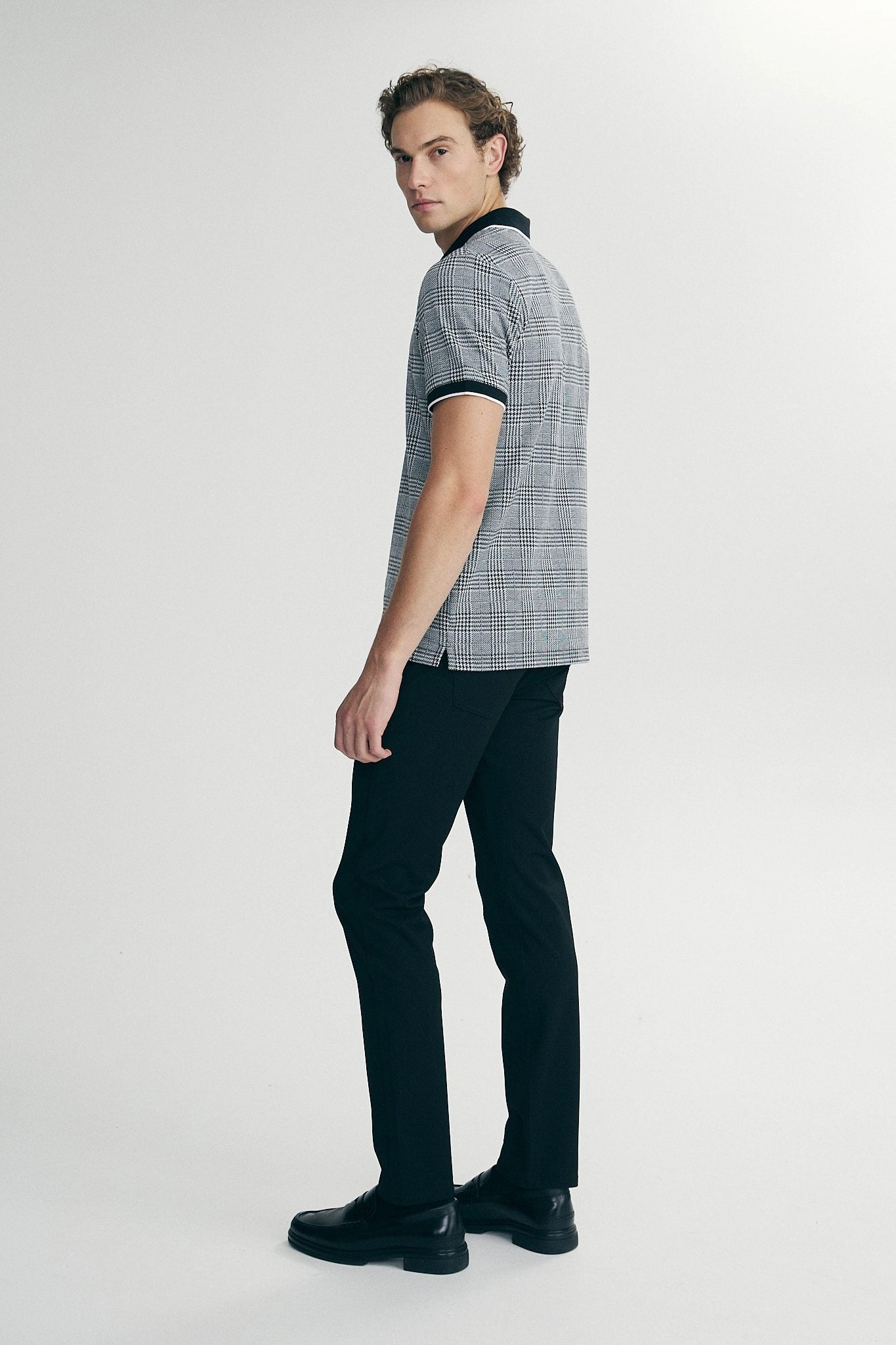 Solid Color Non Restrictive Cuff Houndstooth zip polo