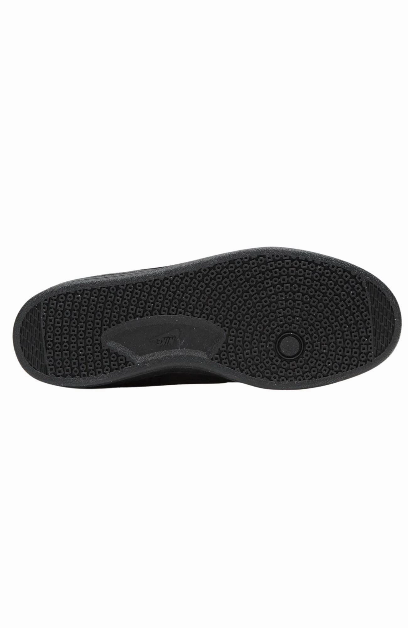 Nike SB FC Classic Black Vivid Orange Strong Traction