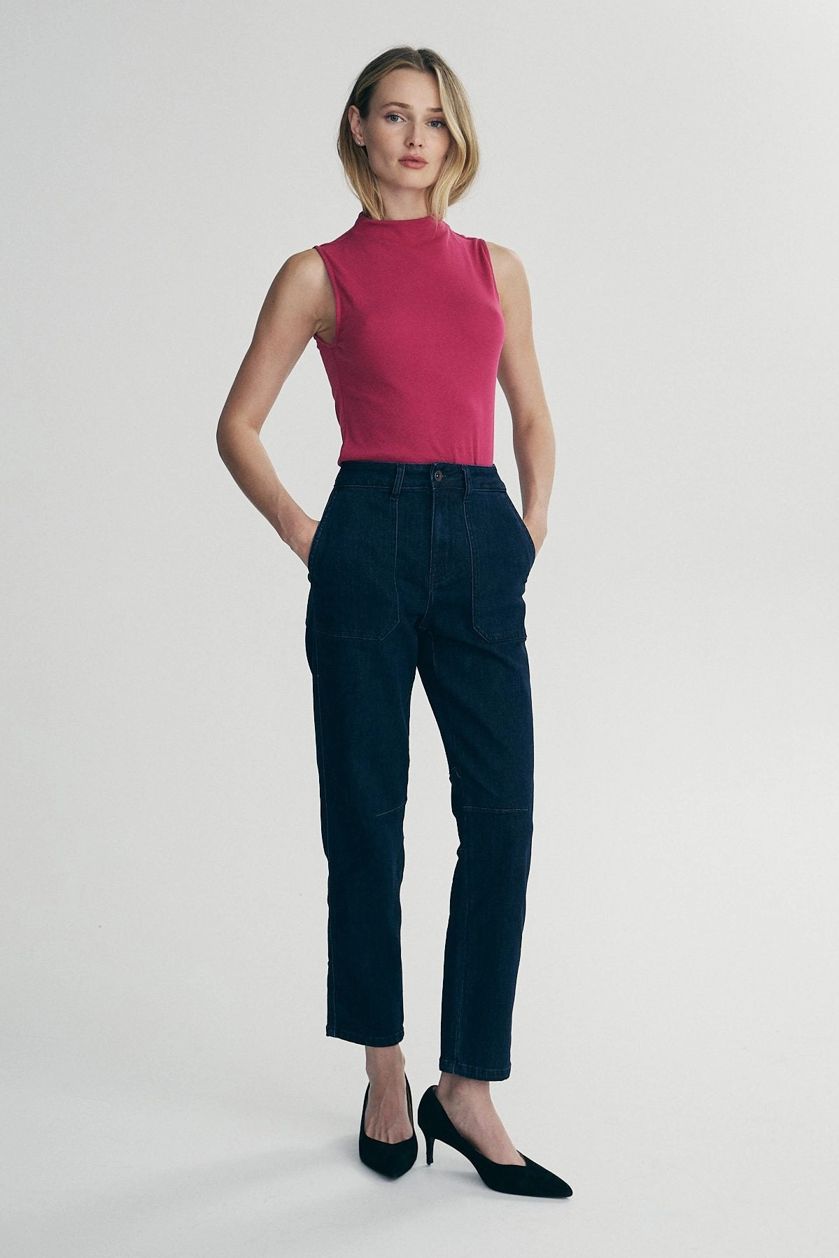 Daily Fit Chill Outfit Relaxed Style Earthy Casual carrot jeans