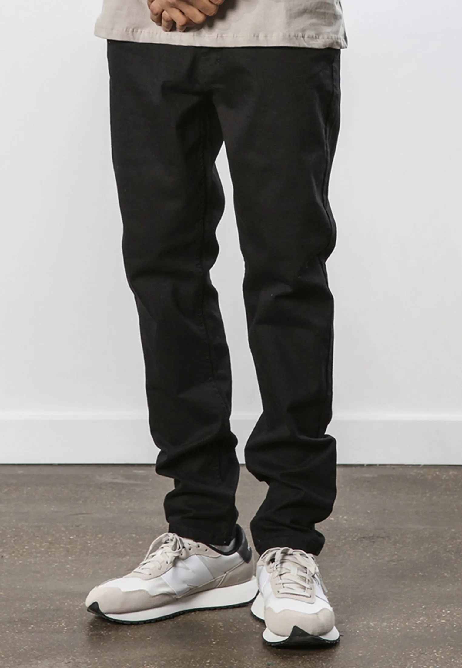 Sporty Comfort IDOL JEANS BLACK