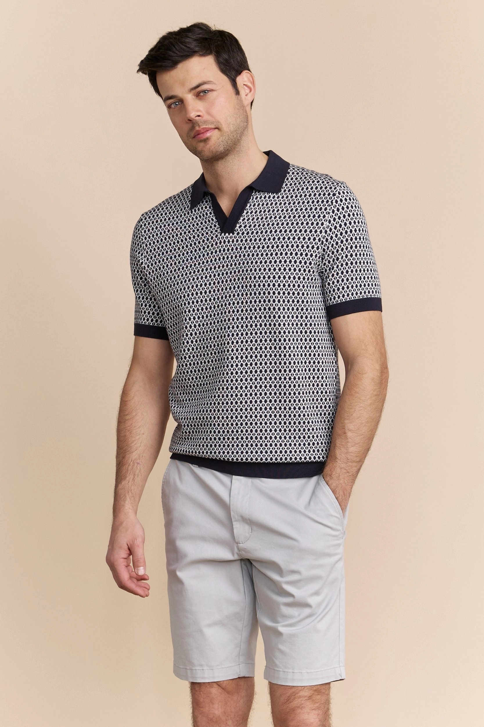 Jacquard johnny collar polo Trendy Outfit
