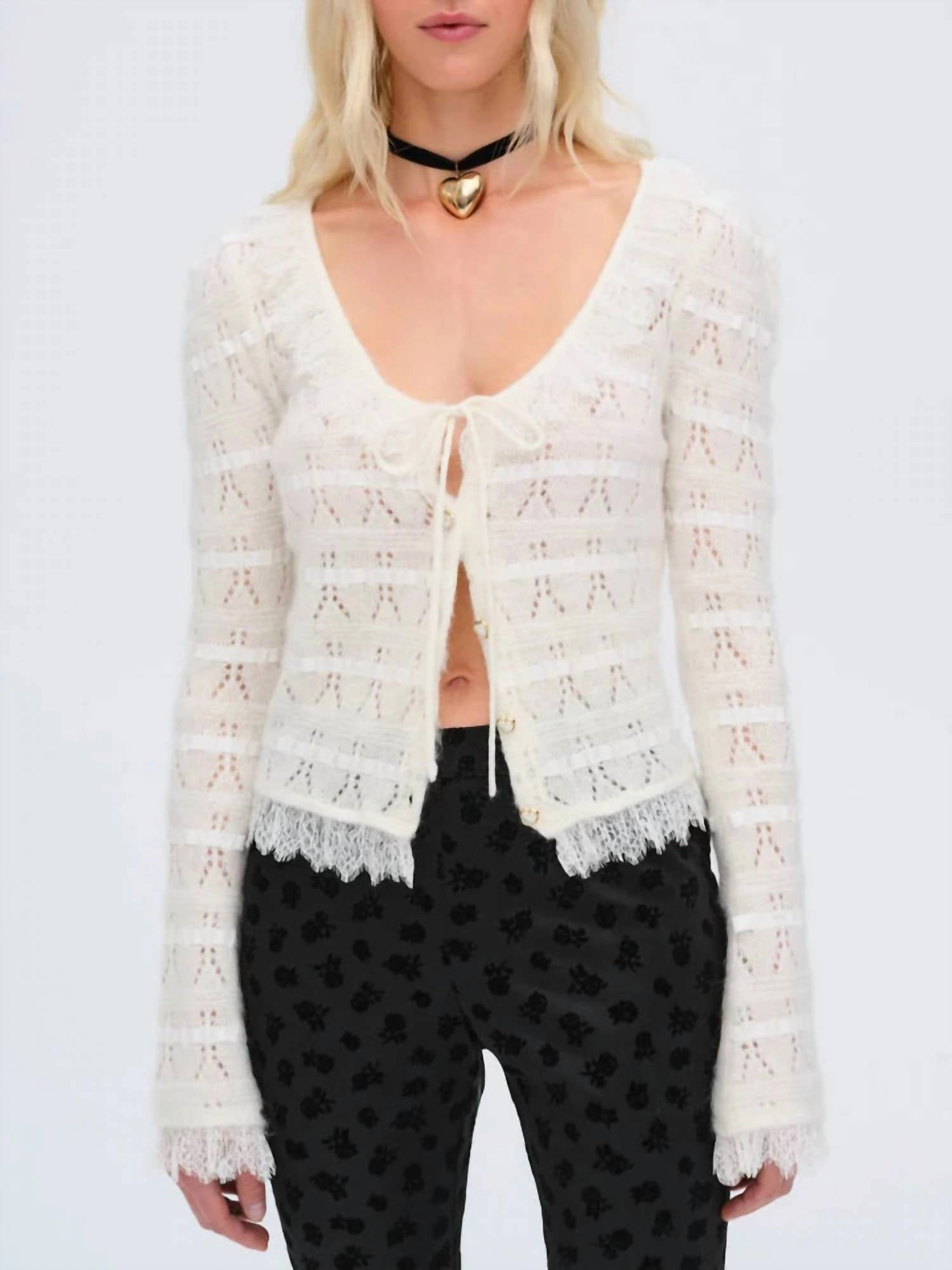 Jayla Cardigan In Cream Winter Must-Have Wear Flexible Neck Opening