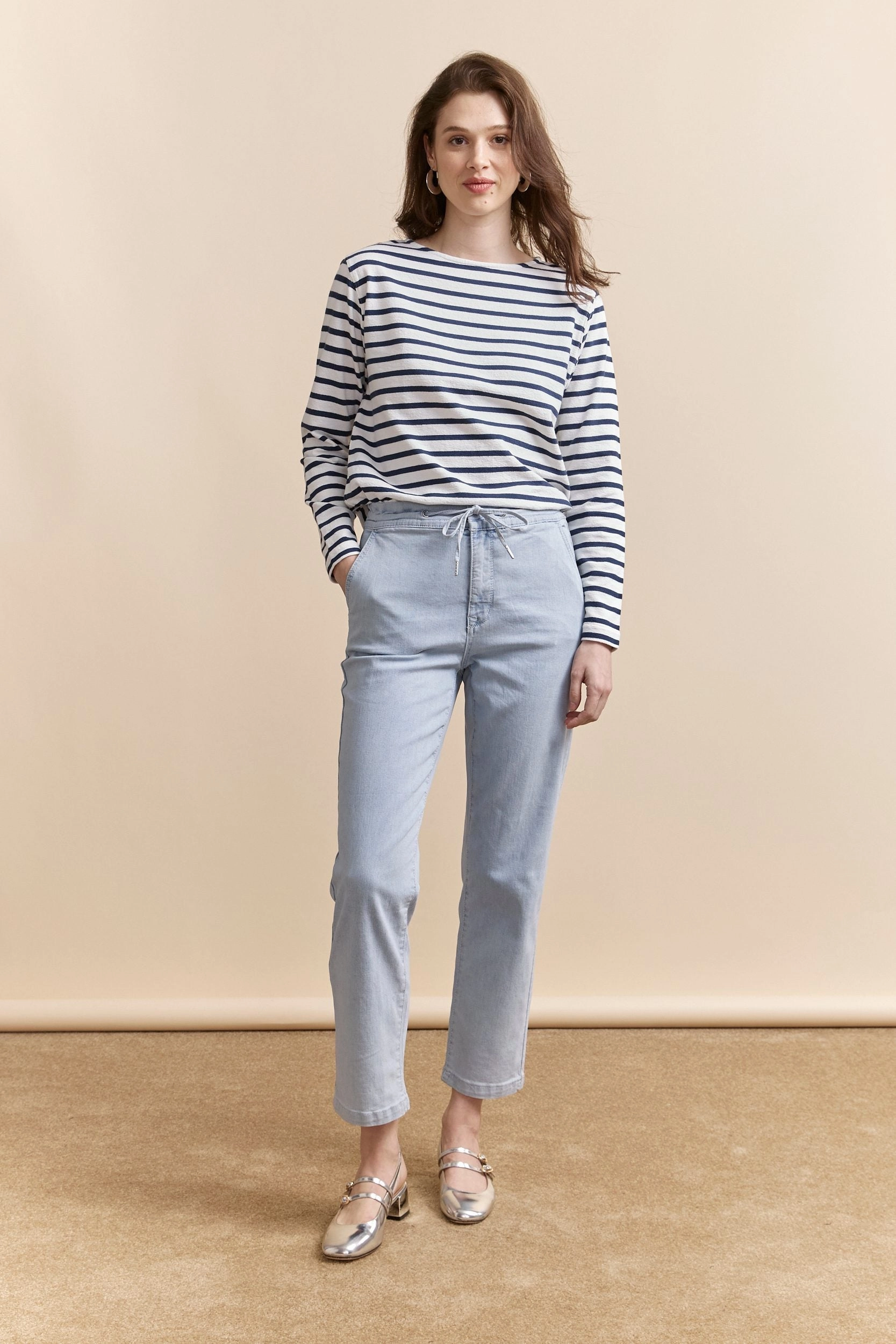 Daily Uniform Fit Essential Jean with drawstring