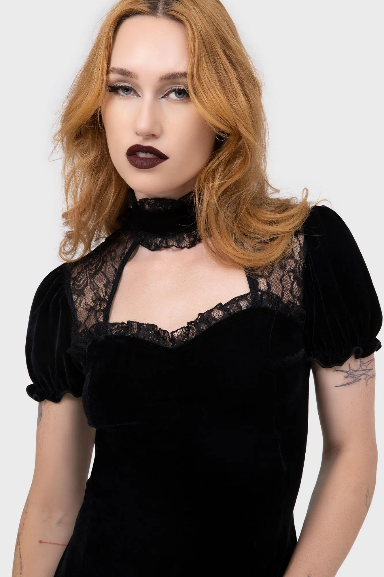 Julienne Velvet Keyhole Dress [B] Natural Light