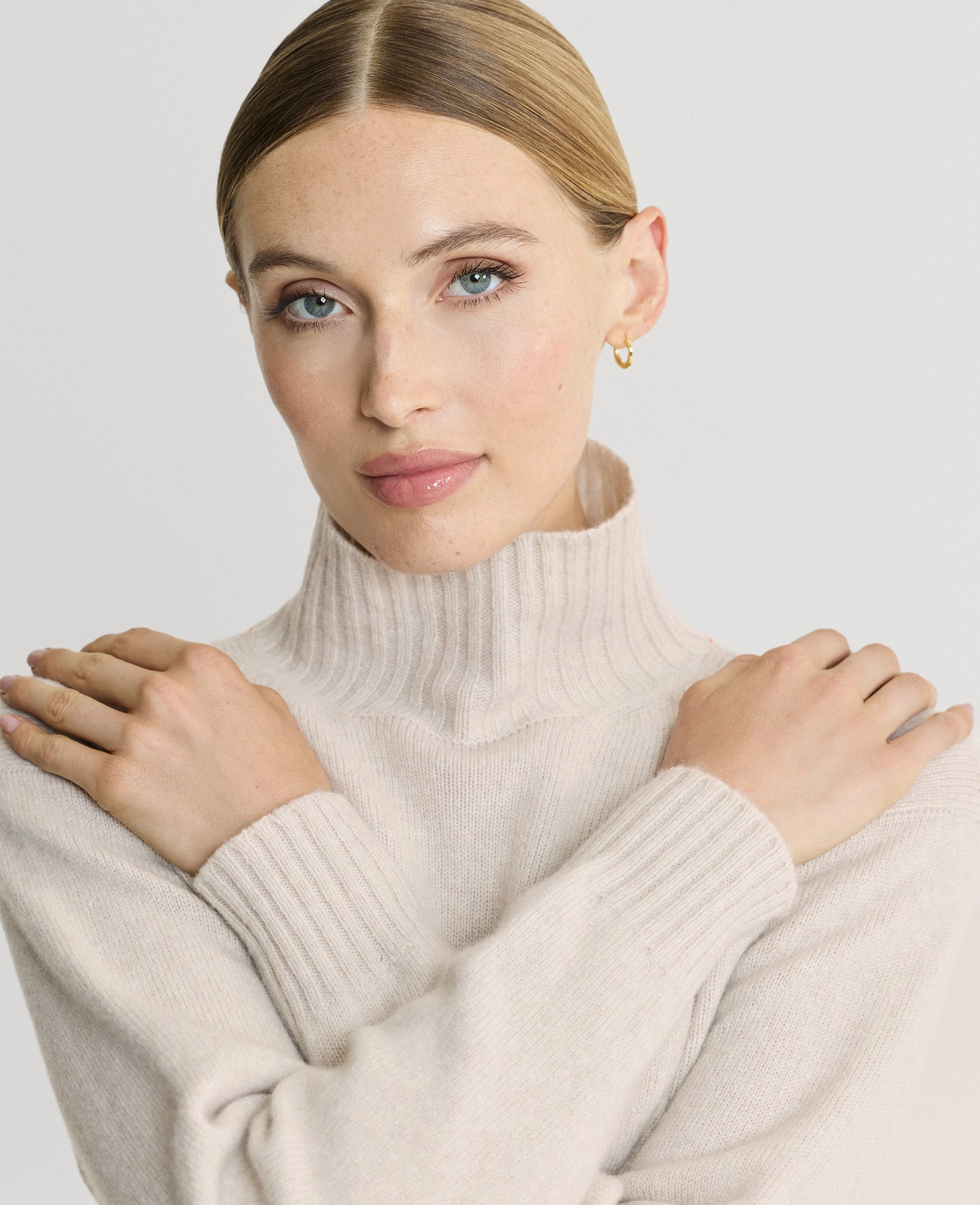 Kinalba Lambswool High-Neck Sweater Merino Wool Blend Winter Days