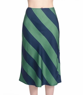Tagless label Modern Wardrobe Layana Skirt In Ivy