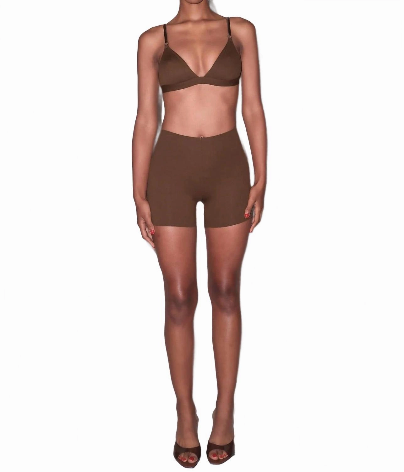 Le Stretch Micro Bike Short In Cocoa Flexible Cut