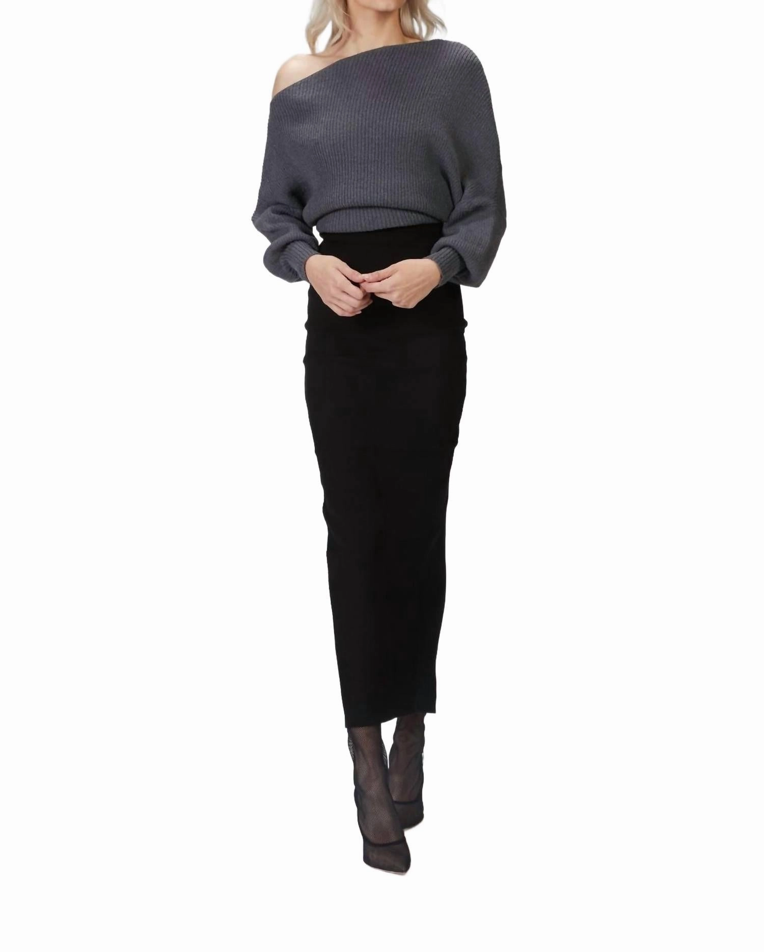 Leon Off-Shoulder Sweater In Charcoal Grey Winter Essential