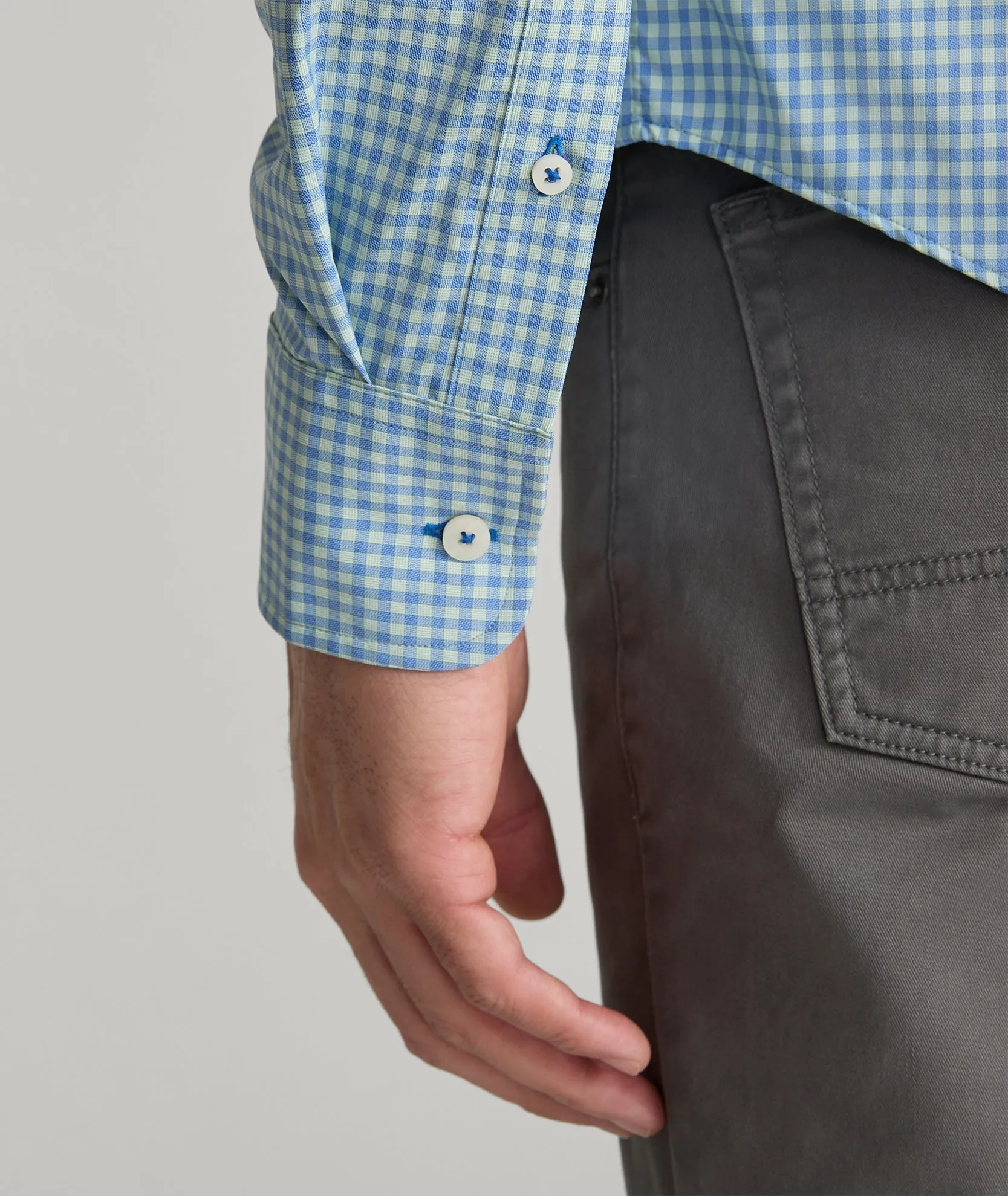 Weekend Outing Modern Fit Performance Shirt With Pocket