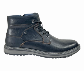 Breathable Rural Traveler Neutral Colors Grady in Black