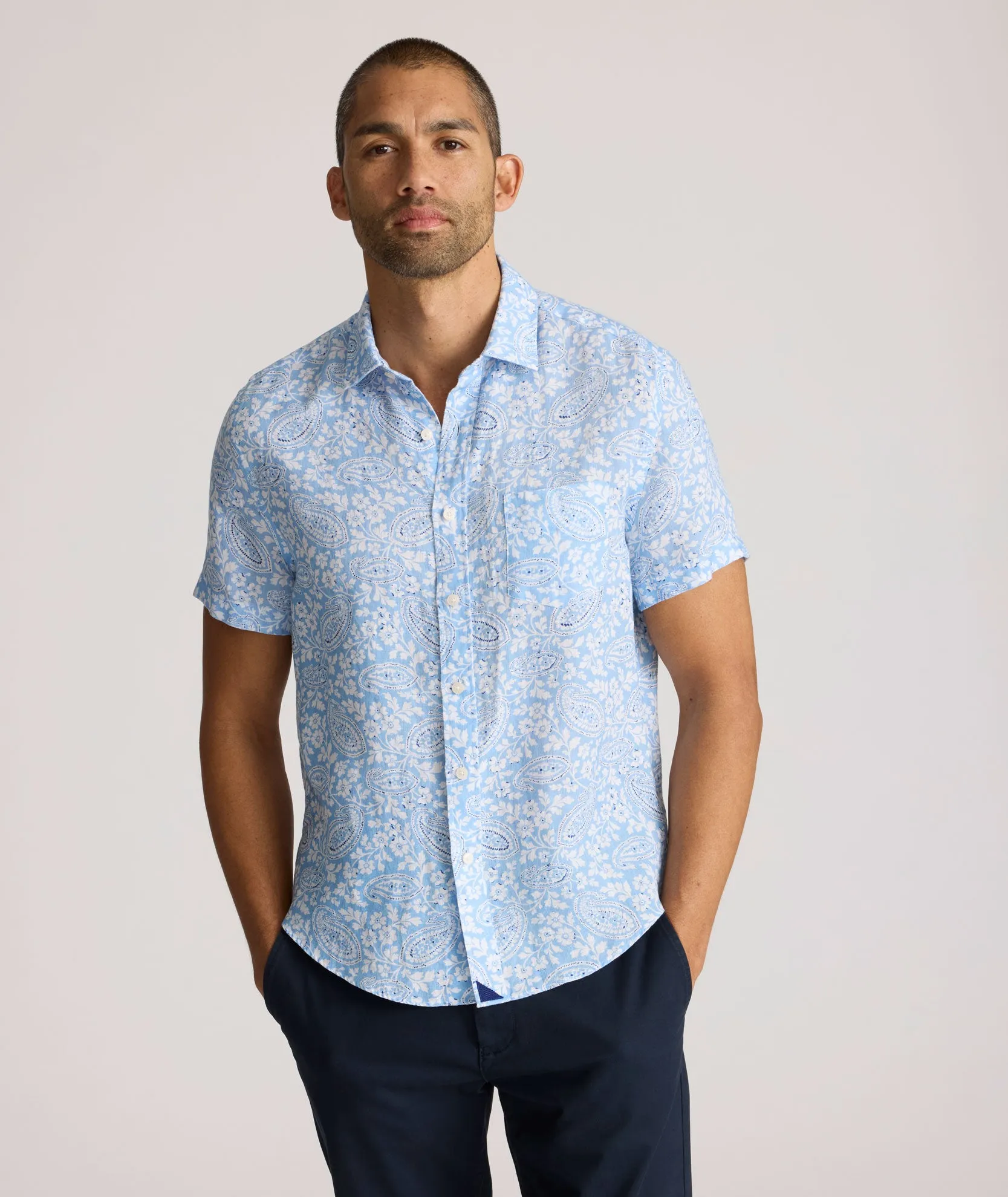 Linen Short-Sleeve Turner Shirt Sophisticated Elegance