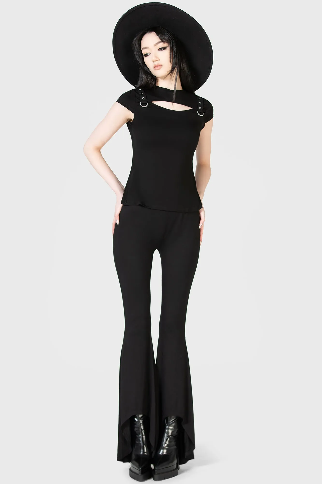 Casual Appeal Xara Keyhole Top