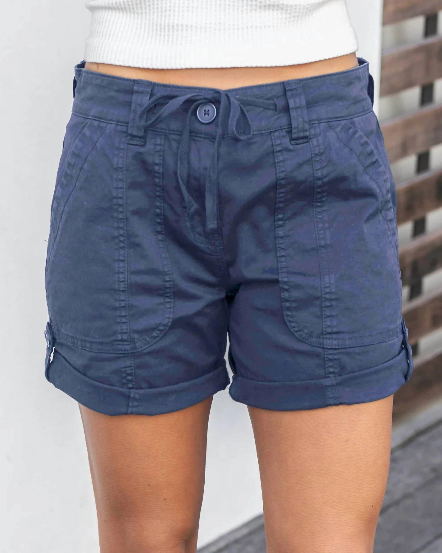 Women's Classic Cargo Shorts In Soft Navy odor - absorbing Cooling Mesh Lining
