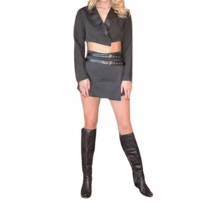 SeamlessConstruction Stylish Outfit Buckle Assymetric Skort In Black