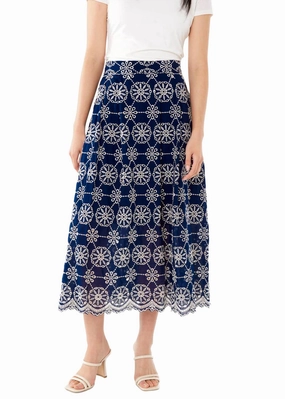 Fade Resistant Cloth Winter Layering Medallion Print Midi Skirt In Navy White Eyelet