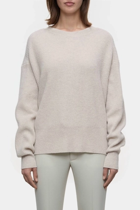 Effortless Wear Eco Conscious Manufacturing Merino Wool Jumper In Pearl Beige
