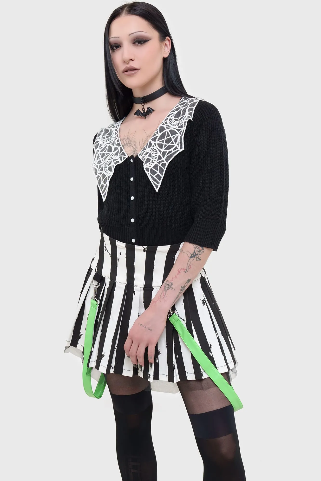 Distressed Stripe Pleated Mini-Skirt Sleek Styling