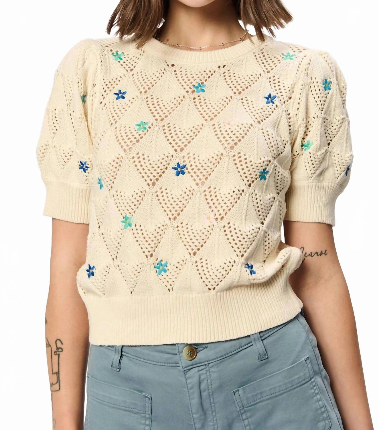 Julia Sweater In Cream Casual Chic