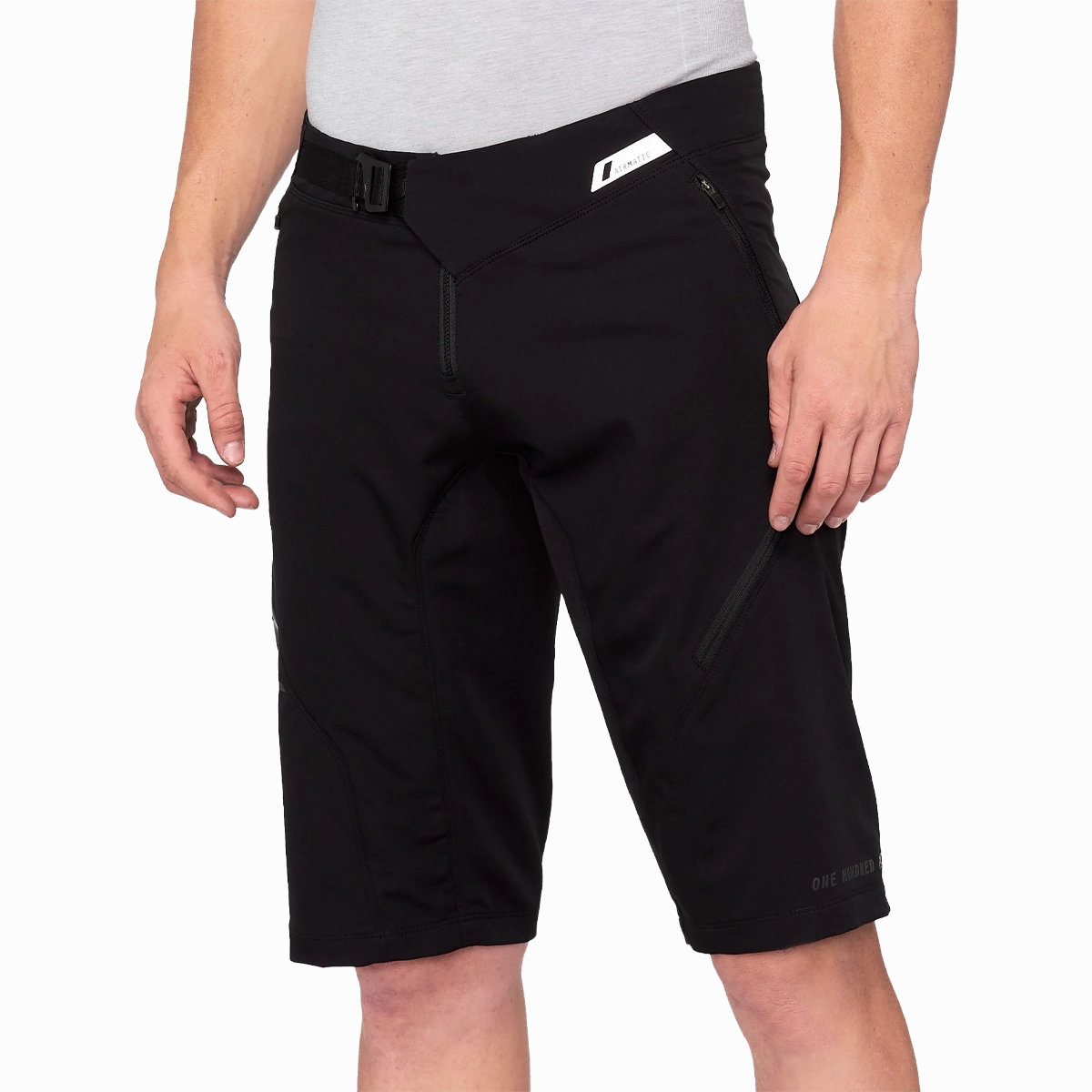 Layering Piece Urban Look Airmatic Shorts