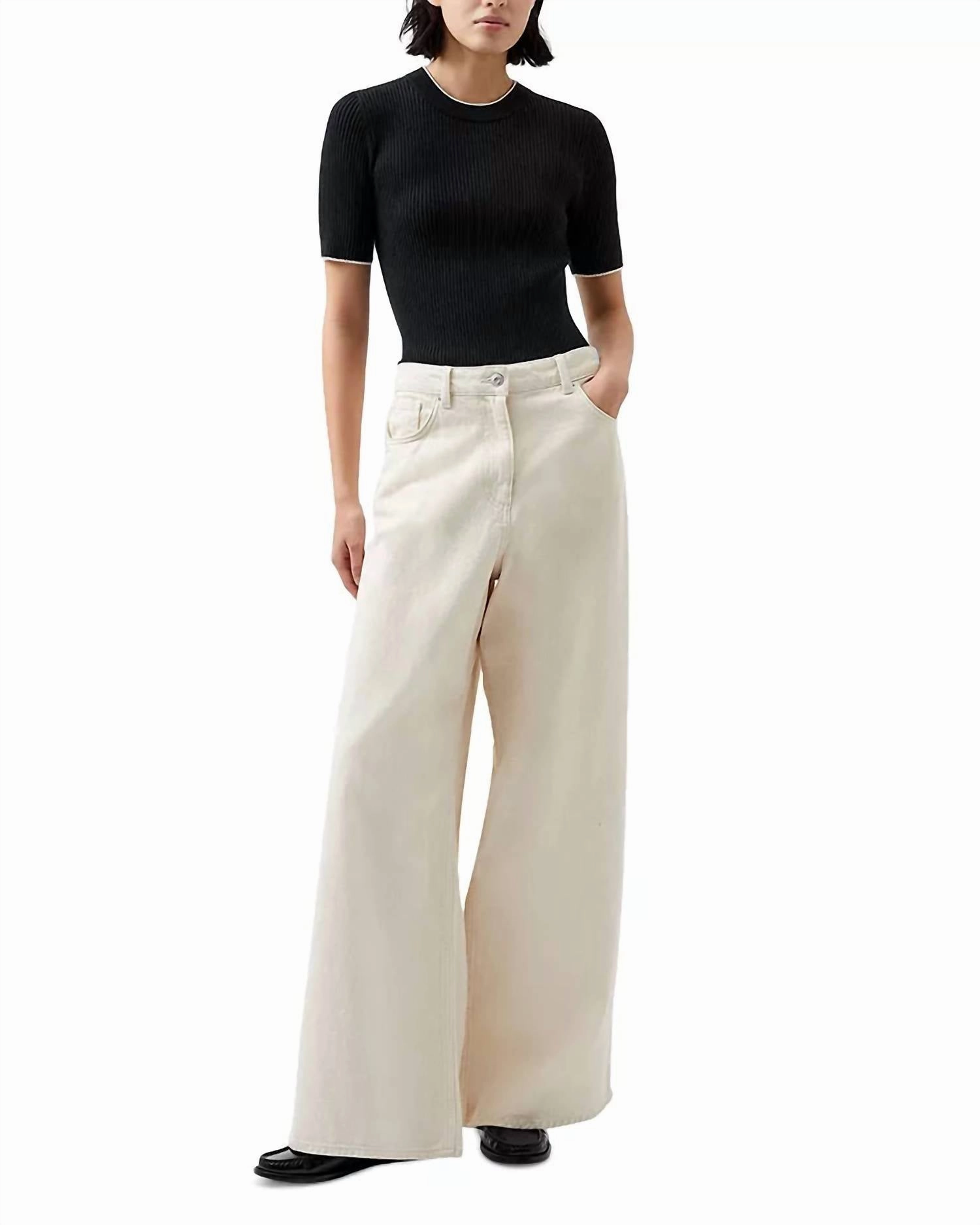 Casual Comfort Winter Perfection Mozza Short Sleeve Sweater In Blackout/cream