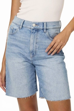 date night look hip look Mty 90's Jean Short In Girlfriend