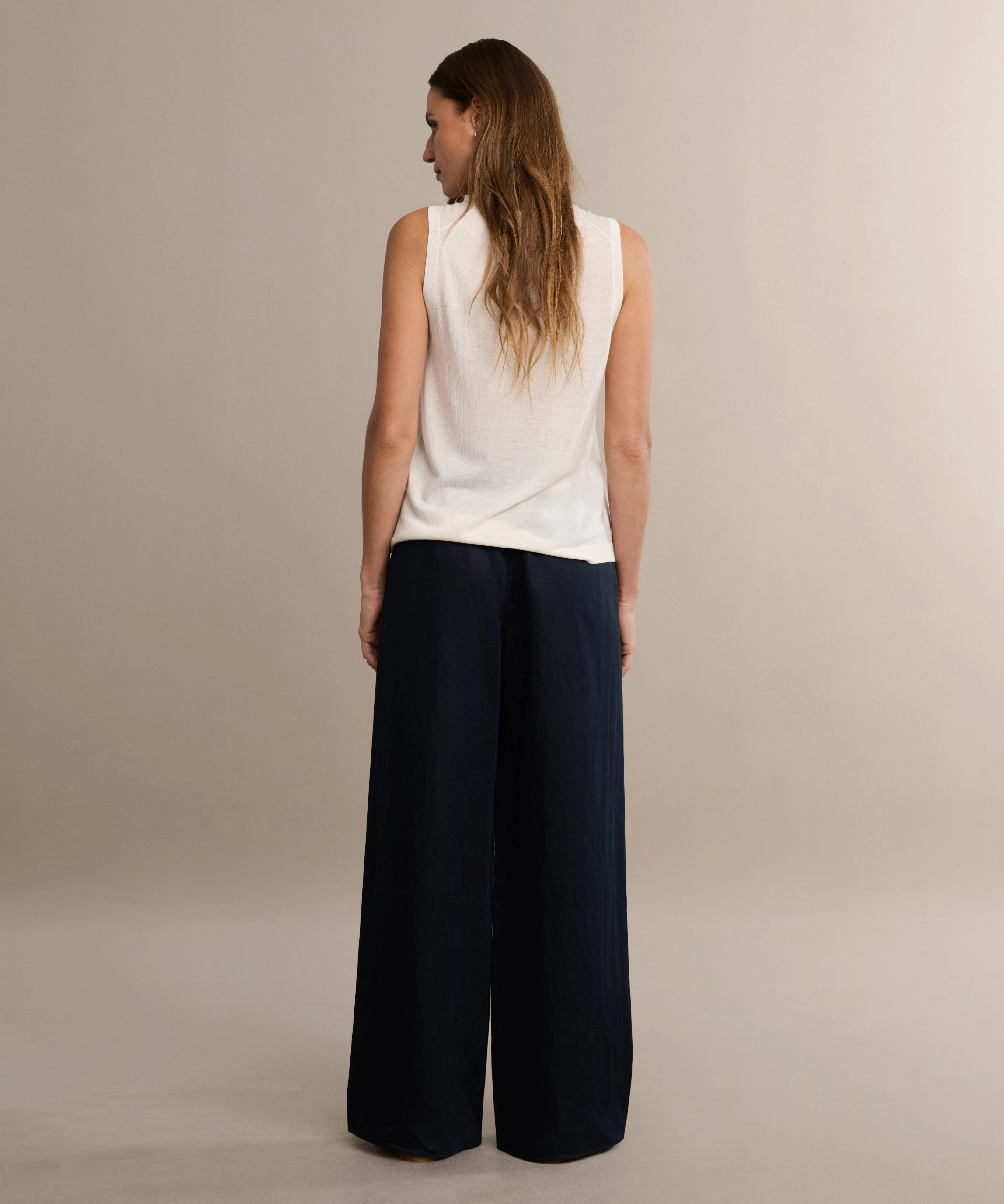 Abrasion Resistant Surface Casual Fit Summer Demi Pant