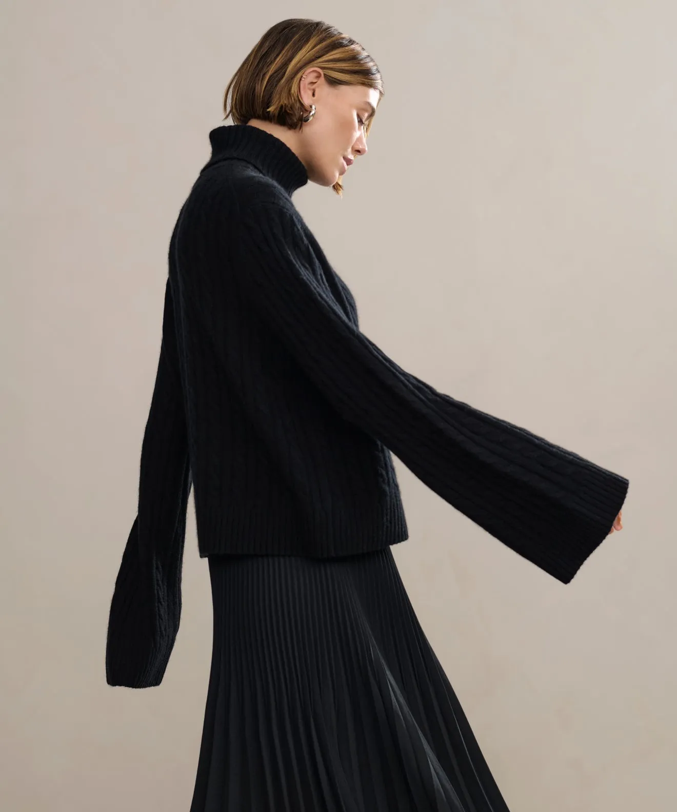Cable Nell Turtleneck Office Warmth Anti Static Finish