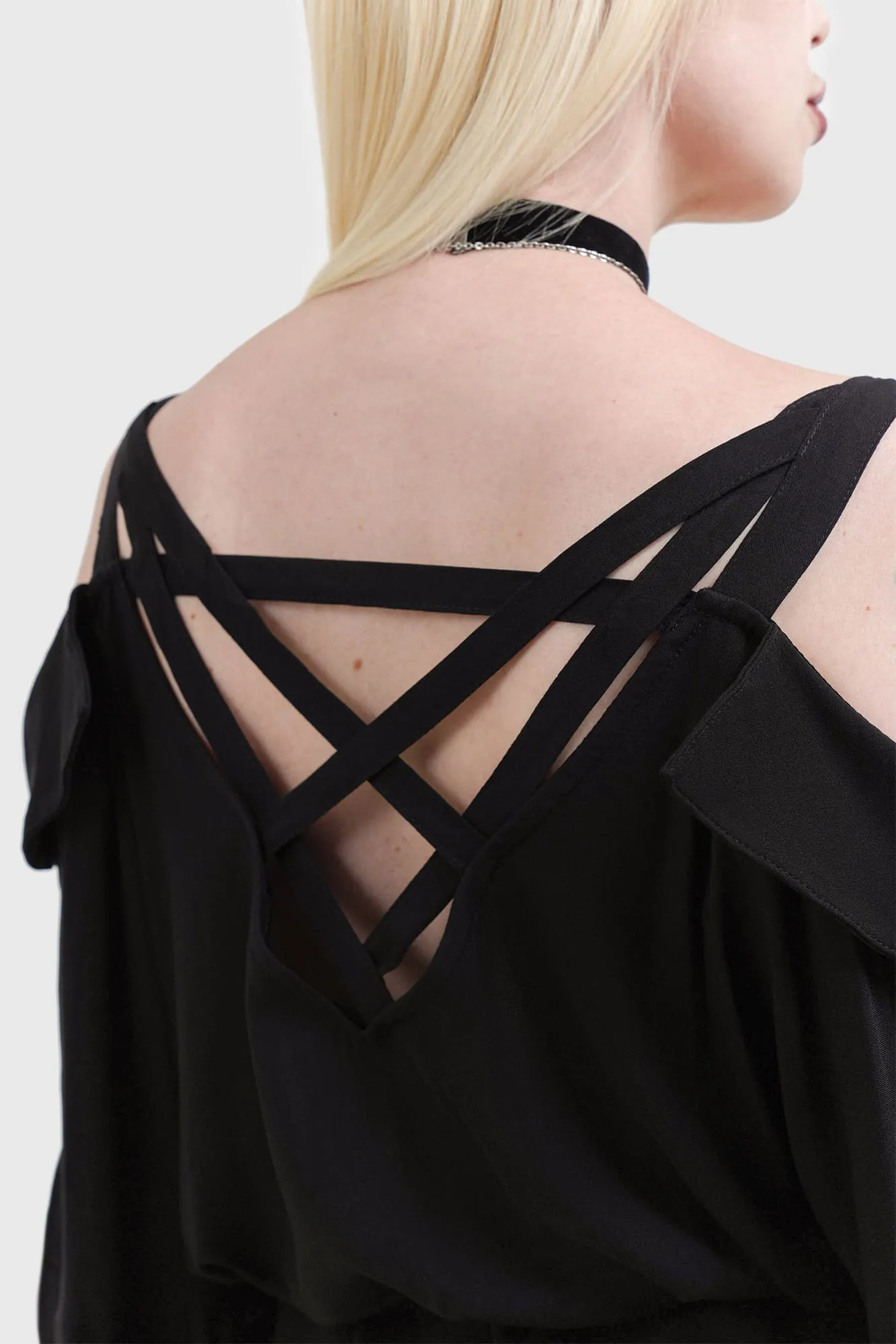 Layering Fit Non-Pilling Poison Dart Dress