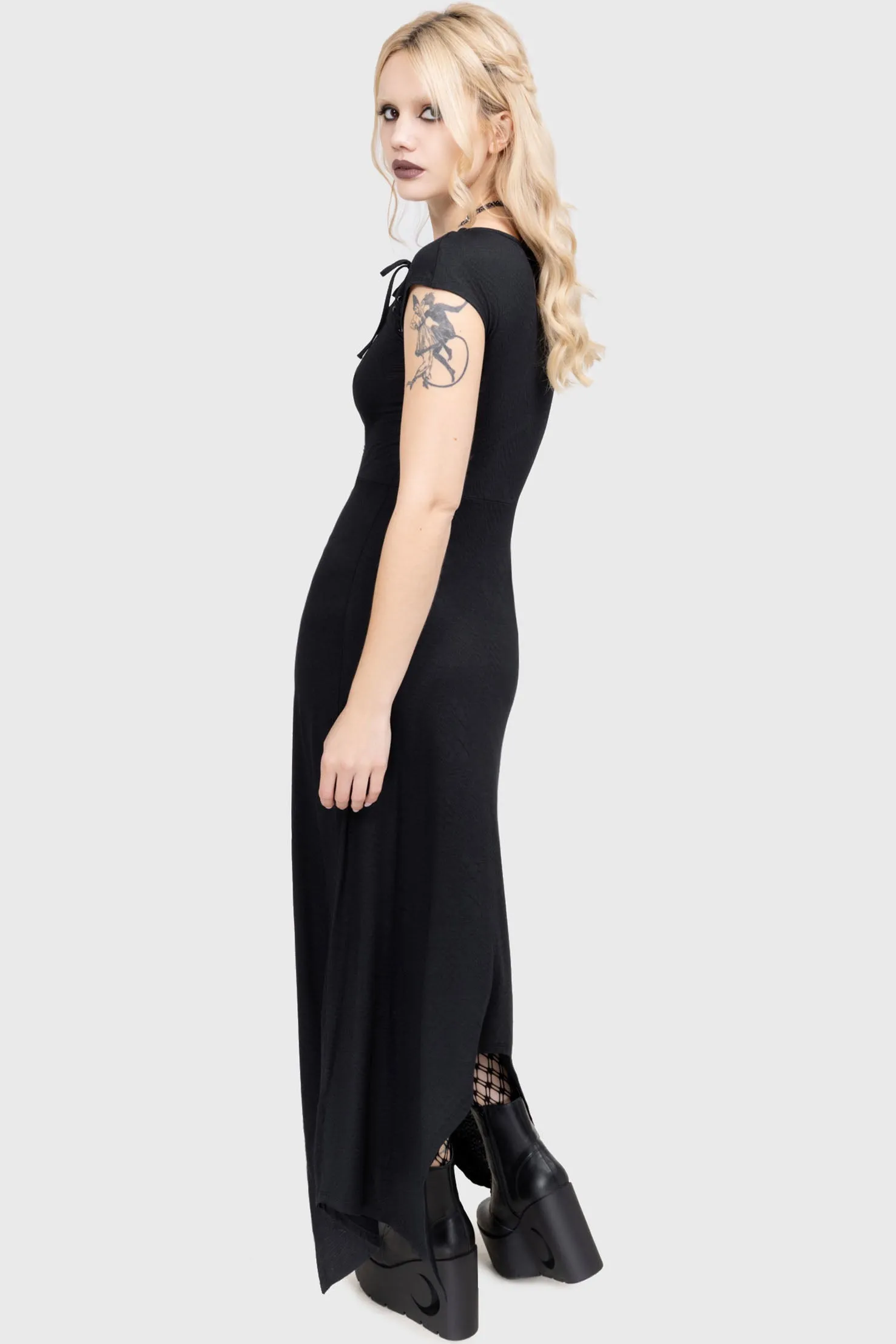 Timeless Cut Elegant Layers Nightwane Dress