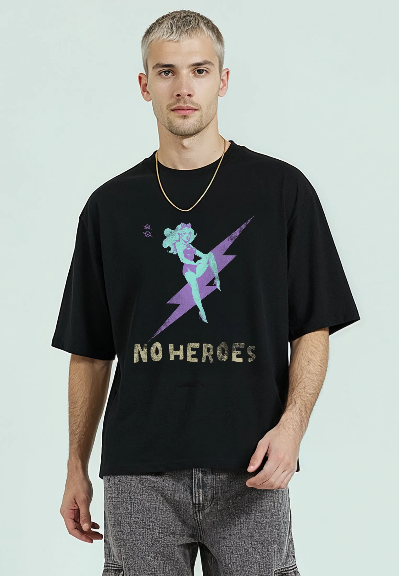 NO HEROES CROP T-SHIRT BLACK Retro nostalgia