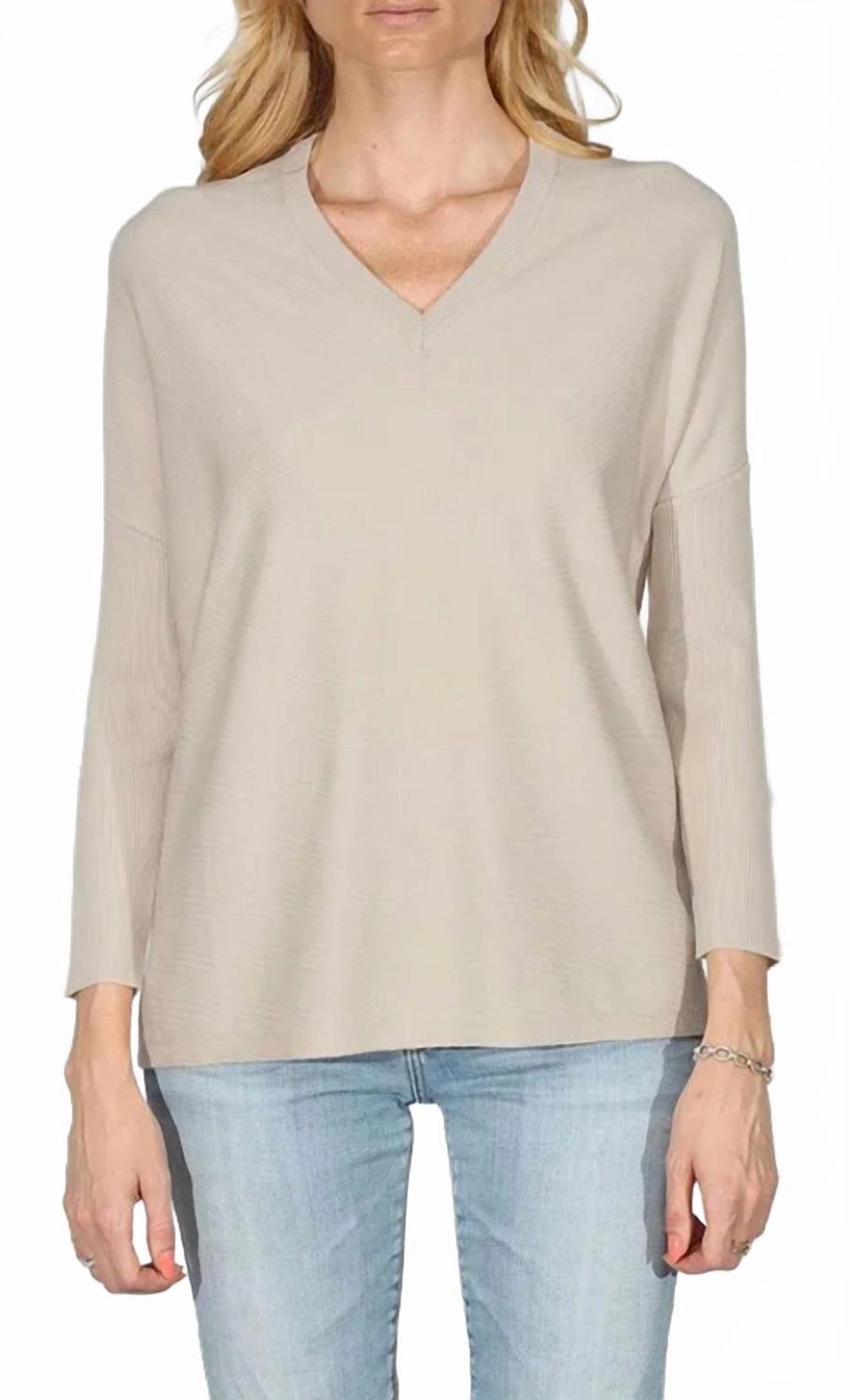 Oversized V-Neck Pullover In Sand Fray Resistant Edges
