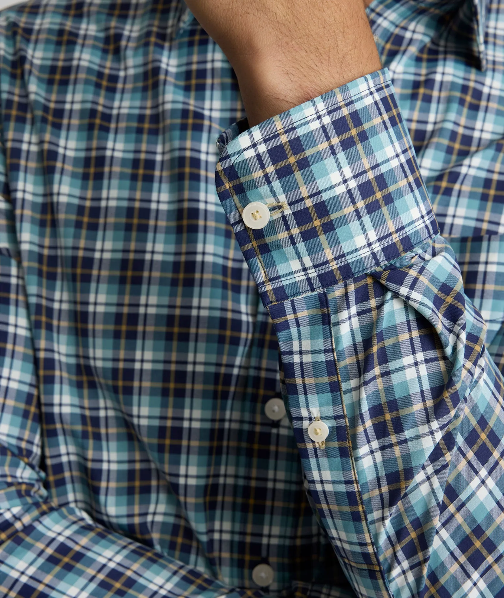 Performance Shirt with Pocket Stylish Detail Minimalist Aesthetic