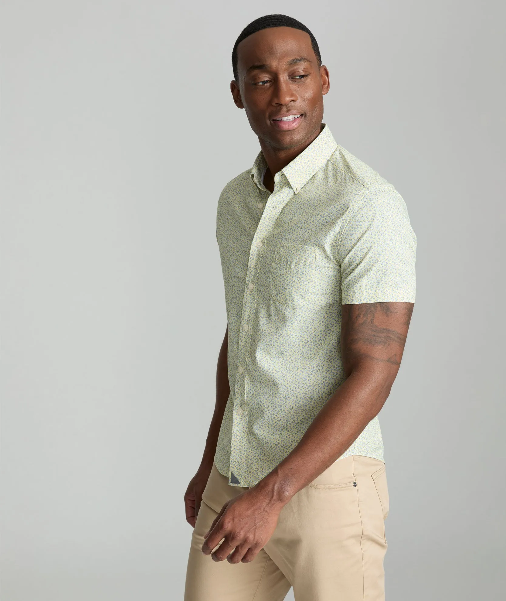 Performance Short-Sleeve Shirt With Pocket Military Inspired Linen blend