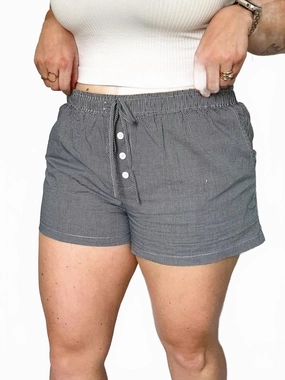 Everyday Feel Warm Fit Women's Beachside Checkered Shorts In Black