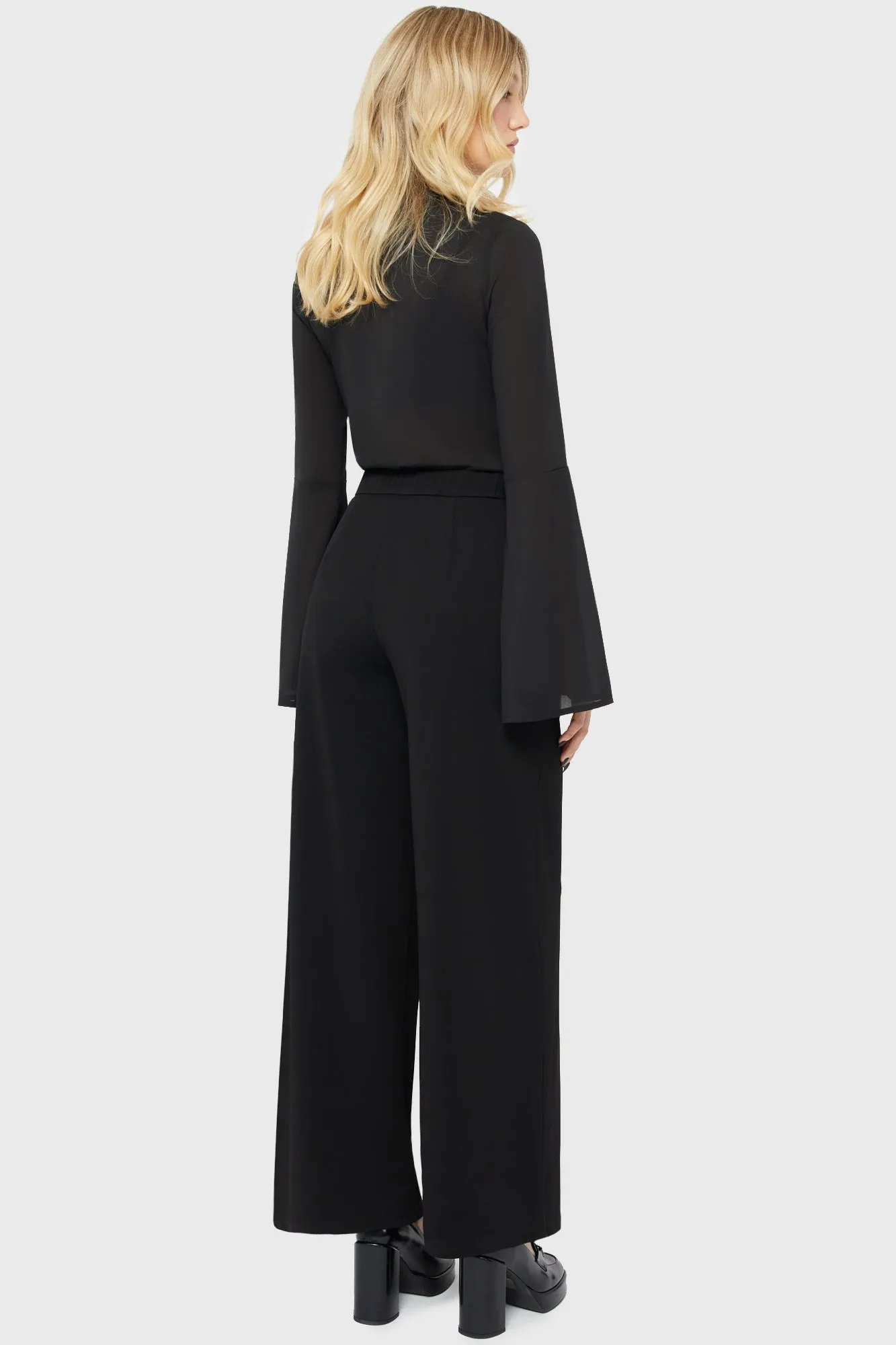 Performance Wear Shadowfang Wide Leg Pants