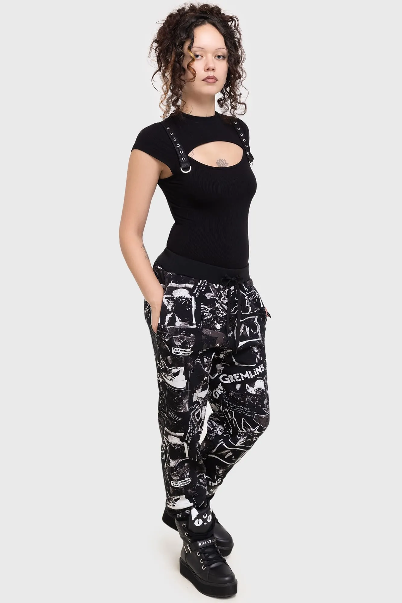 The Gremlins Are Coming Jogger FlexibleKnees Practical Fit