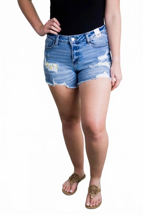 Eco-friendly Quick Dry Technology Women's Mid-Rise Lemon Patch Destroyed Shorts In Medium Wash