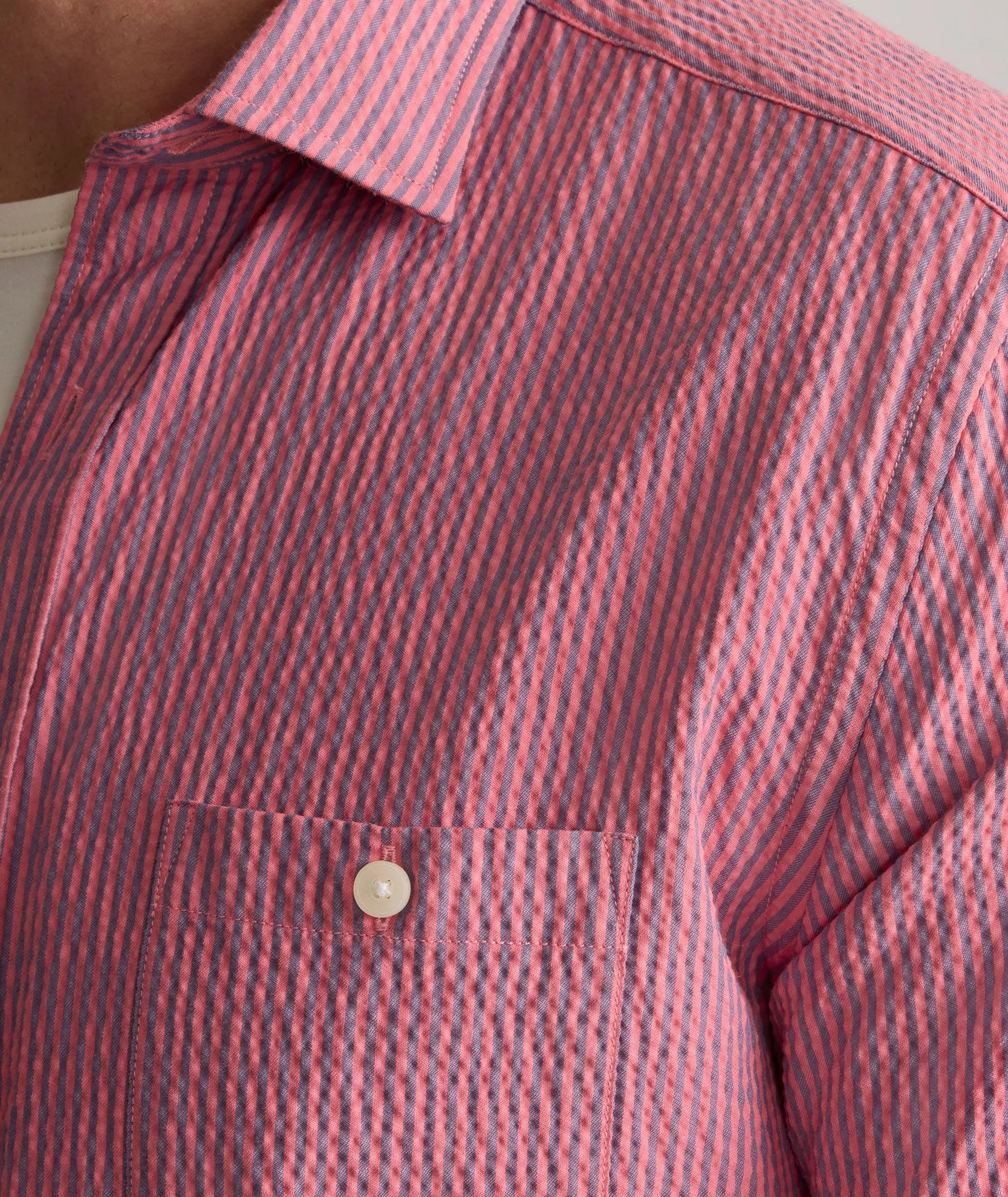 Camouflage Print slim cut Performance Short-Sleeve Seersucker Shirt