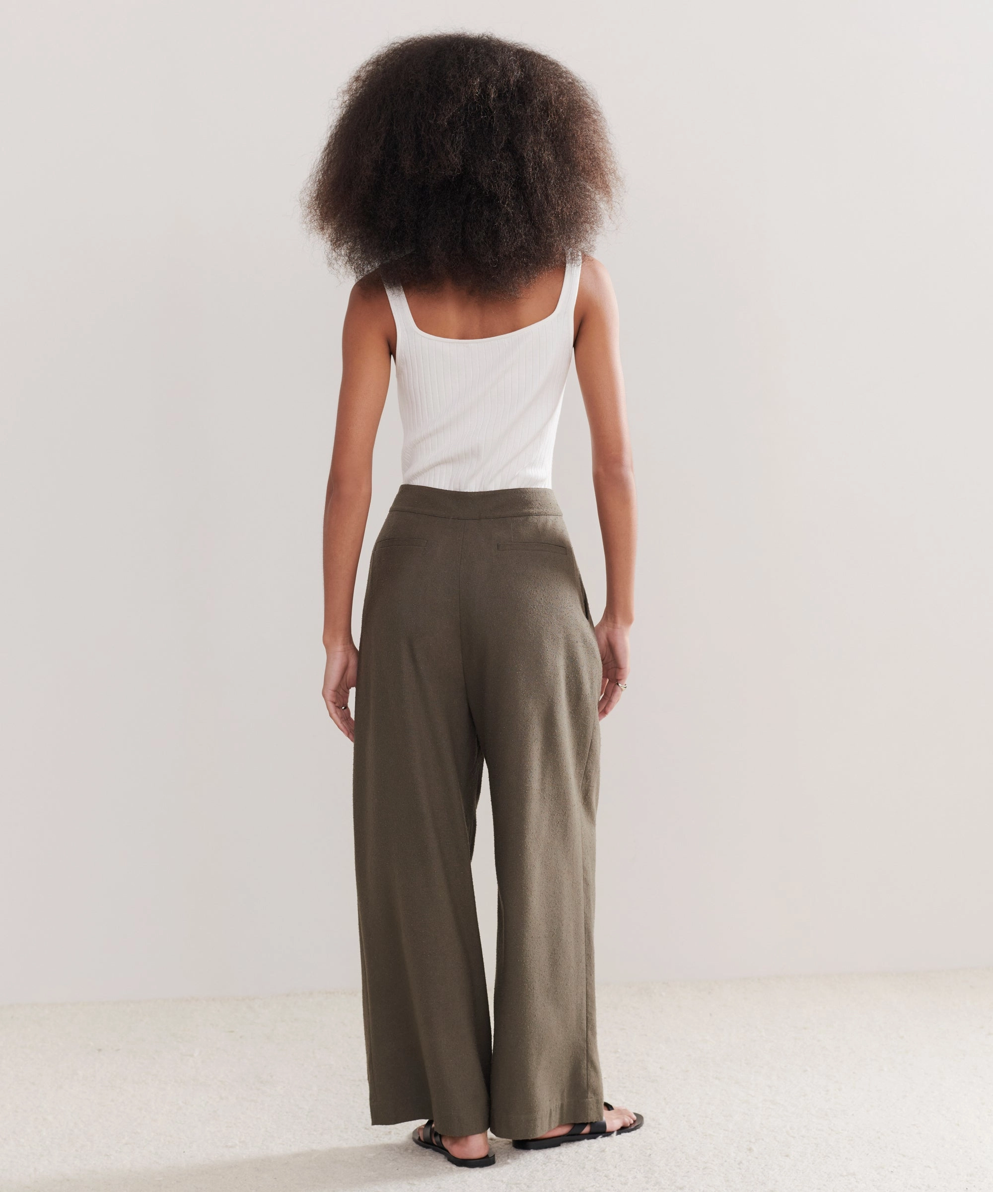 Relaxed Trouser Flexible Layer Dynamic Flex Panels