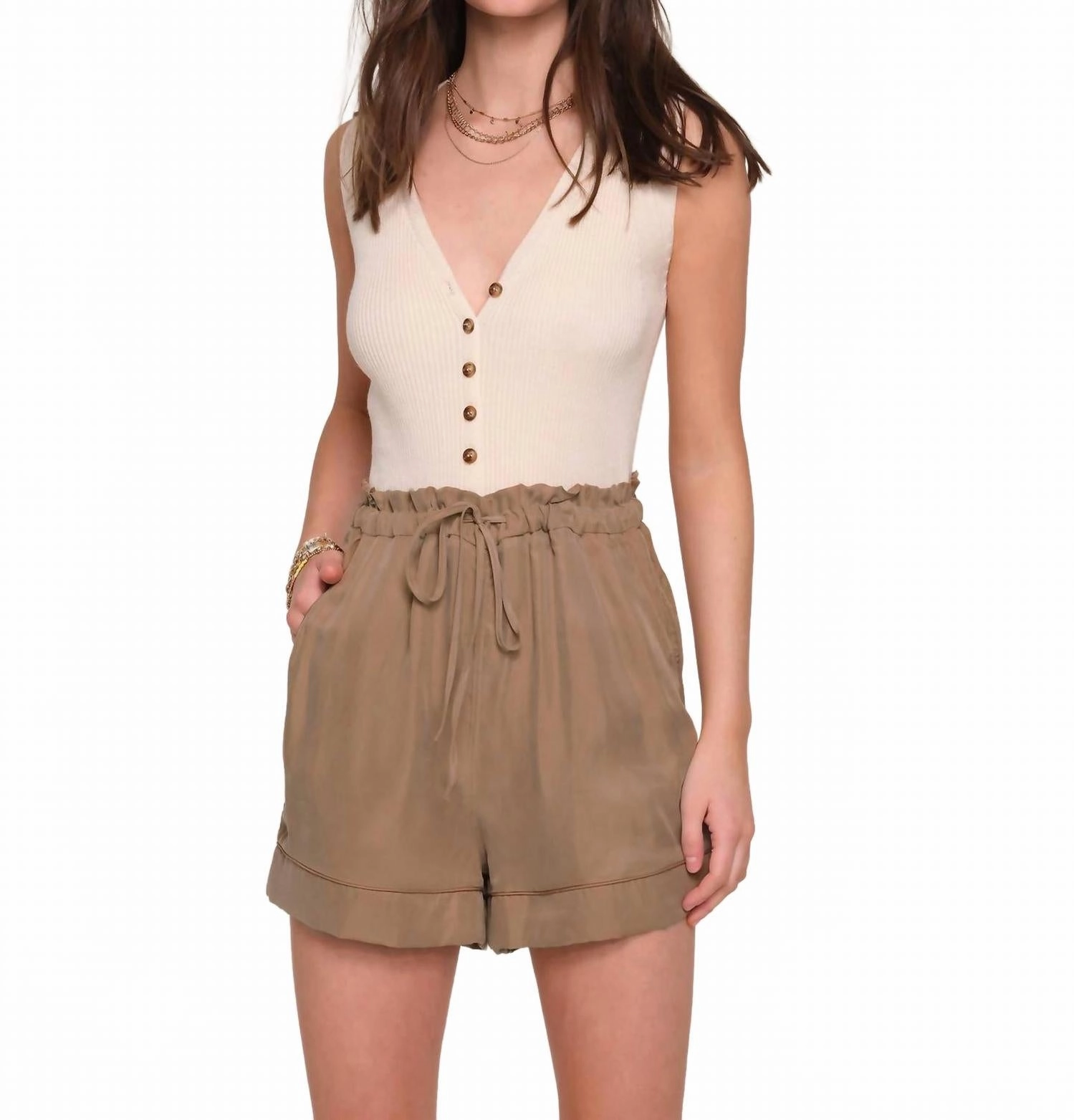 Sabine Short In Bark Crisp Look Warm Look