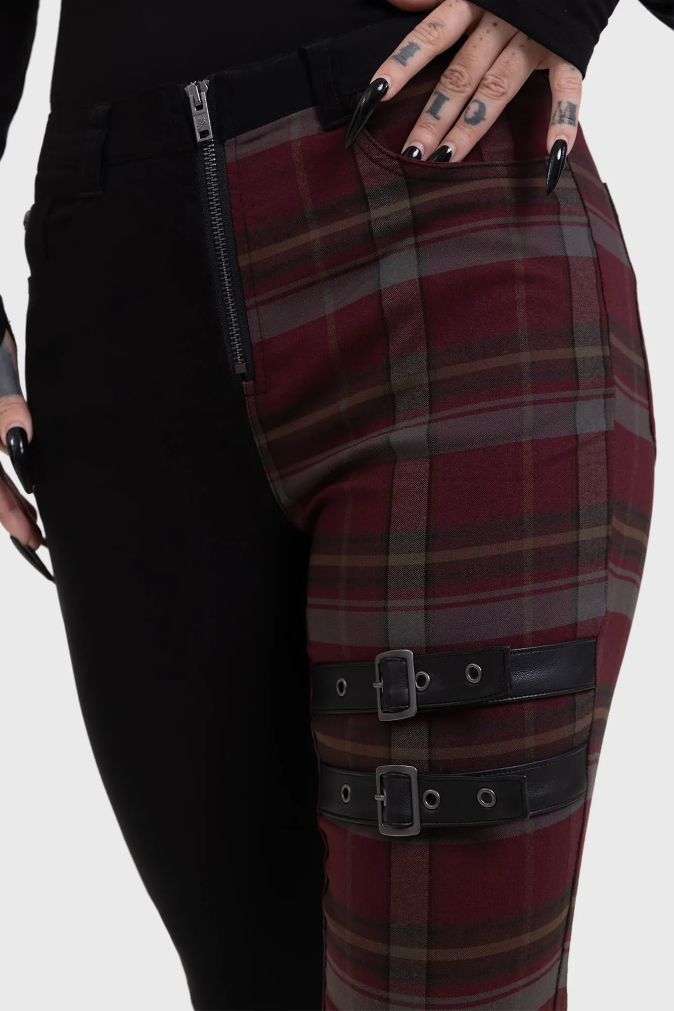 Sable Riot Trousers Stretch Movement