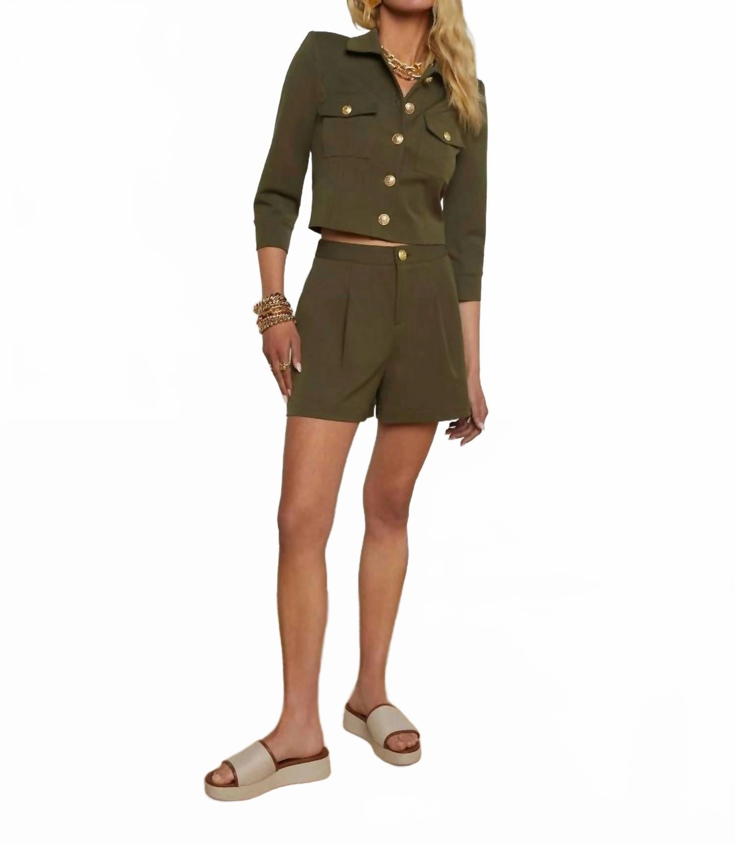 Casual Style Quick Access Cargo Pockets Saige Safari Short In Ivy Green