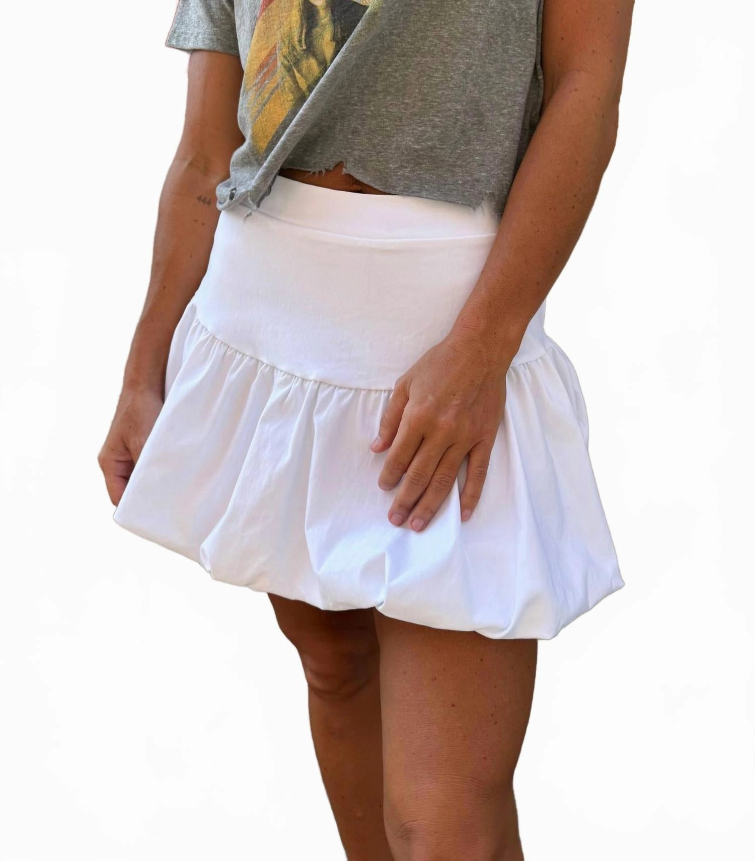 Seamless Finish Schooled Bubble Mini Skirt In White