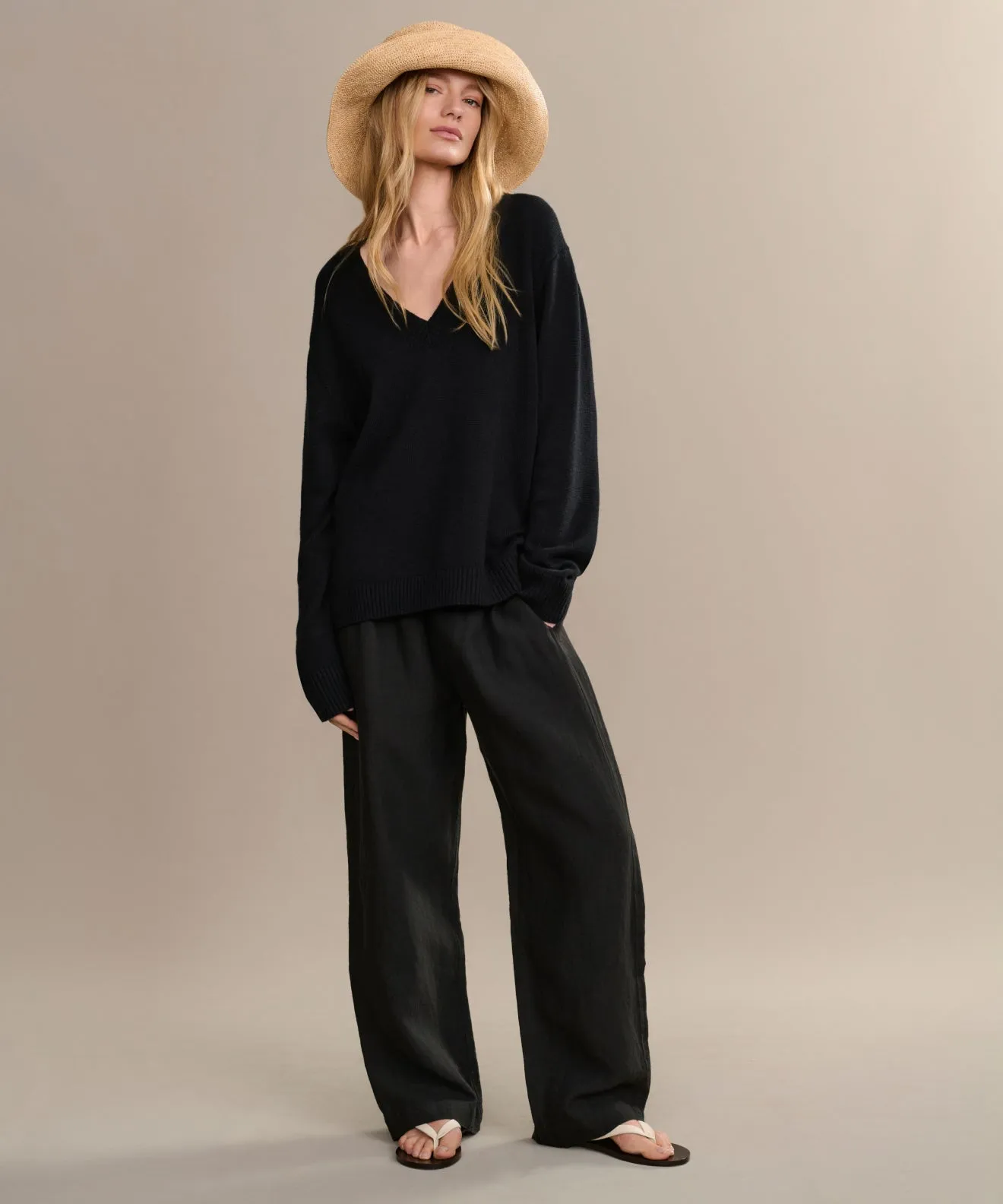 Simone V-Neck Fresh Style Reinforced Stress Points