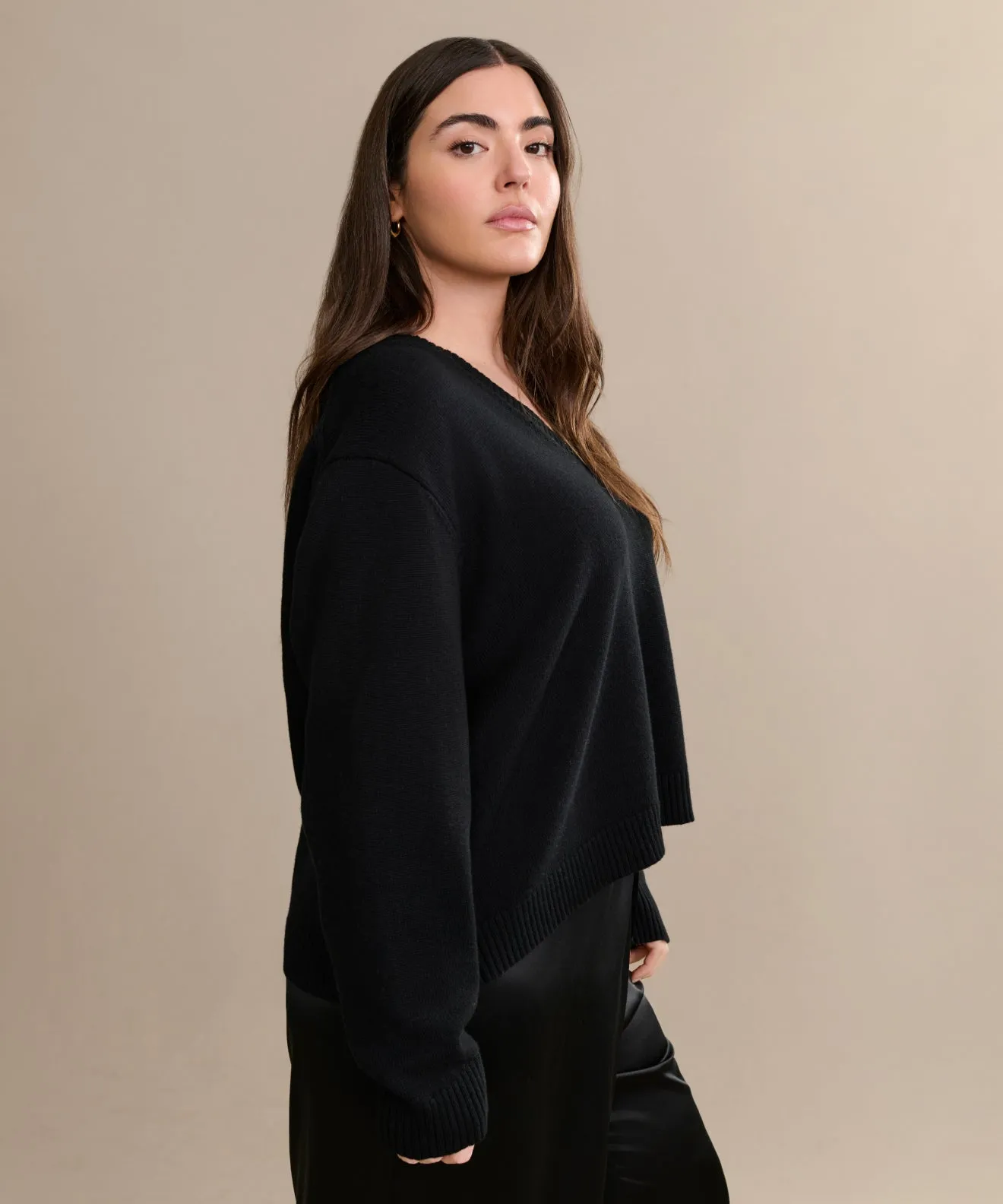 Simone V-Neck Seasonal Fit
