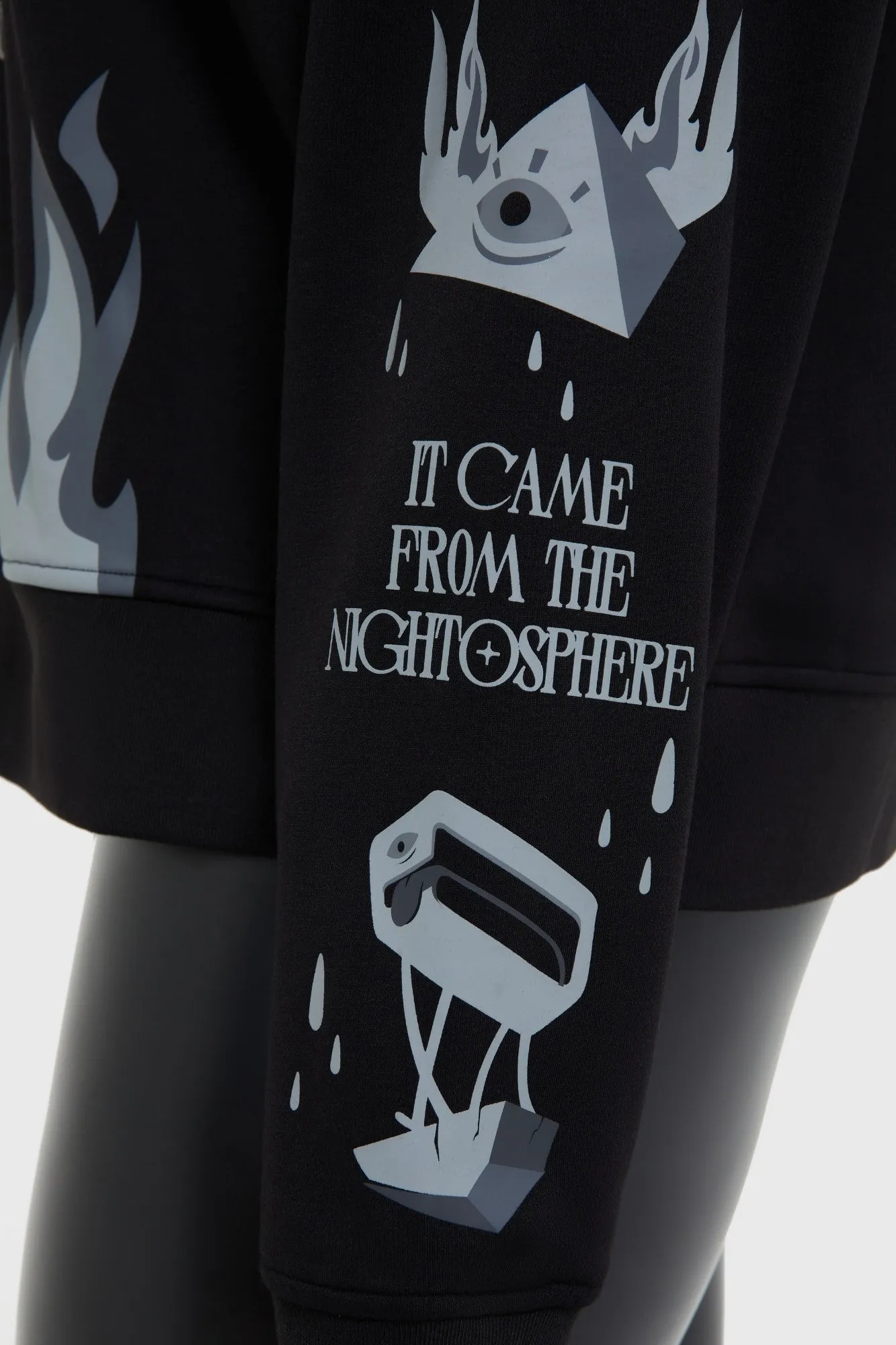Demon Eyes Hoodie mountain style