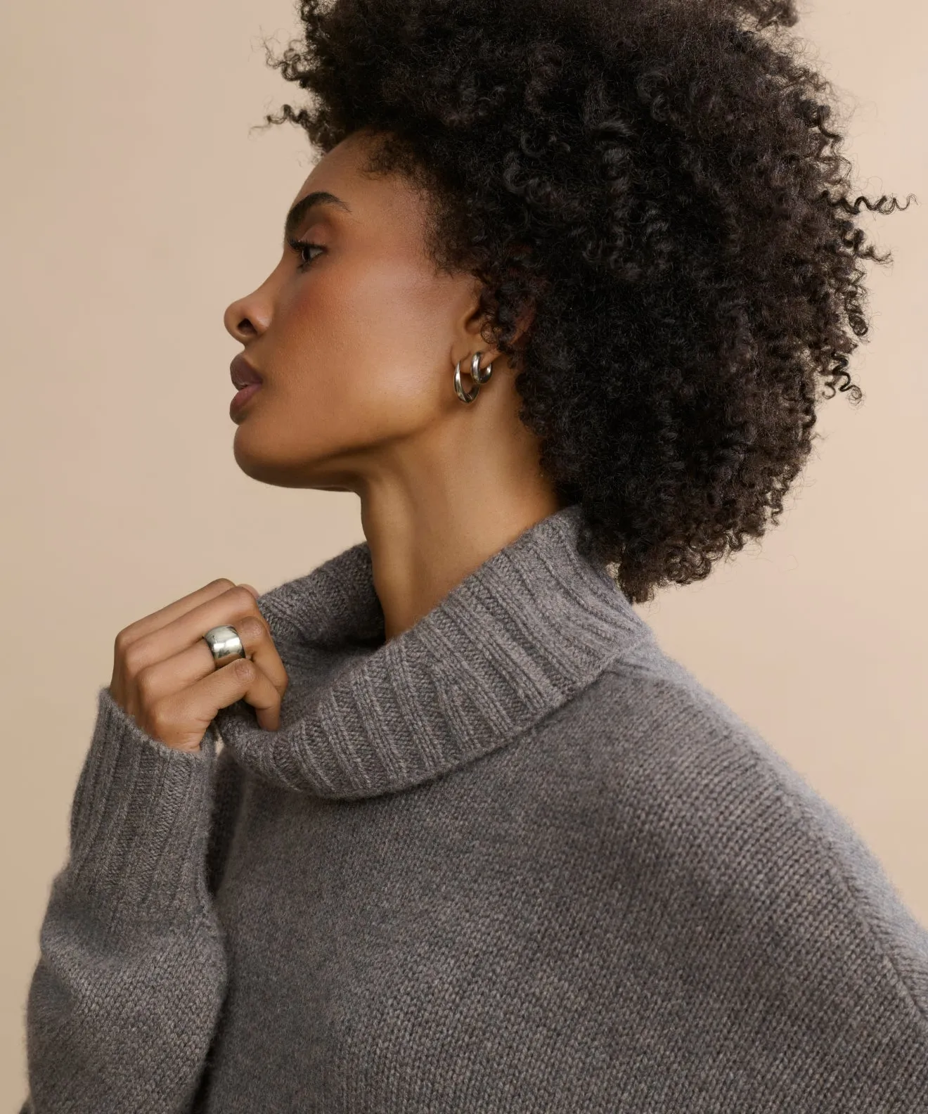 Cashmere Porter Turtleneck Interlock Knit Structure Light Cover